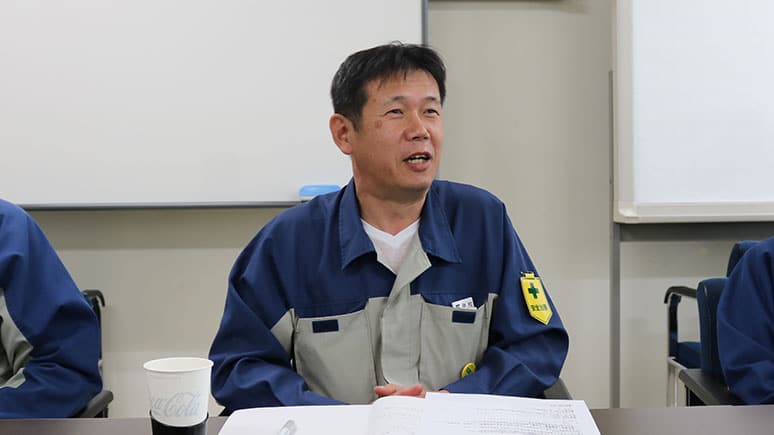 ディスプレイ事業本部 薄膜事業部　担当課長　伊村正明様