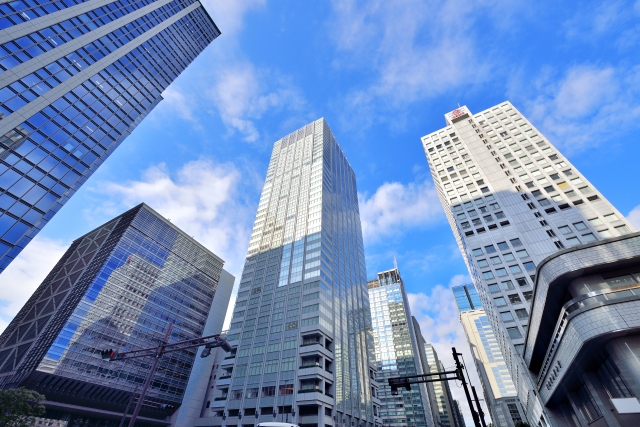 正社員と企業のイメージ画像