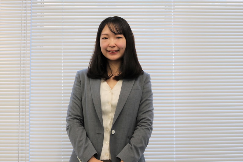 目指すキャリアの実現に向けて 転職活動を全力でサポートします 長友 美悠 関西メーカー専門の転職 求人サイト タイズ