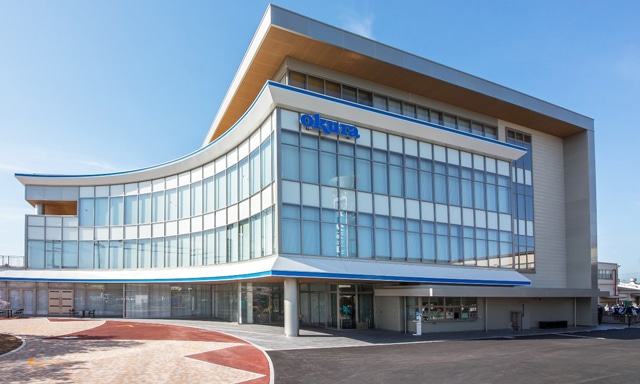 オークラ輸送機本社