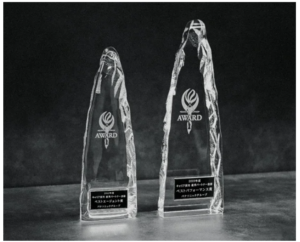 パナソニックグループの20222年度、2023年度ハイパフォーマンス賞トロフィー