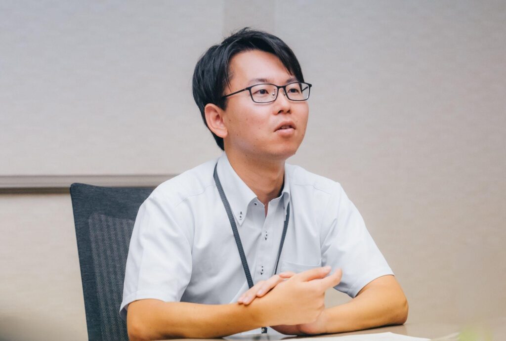 プロパーとキャリアの垣根なし――フラットな文化