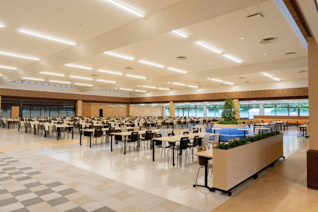 村田機械を支える犬山事業所 社員食堂内の様子