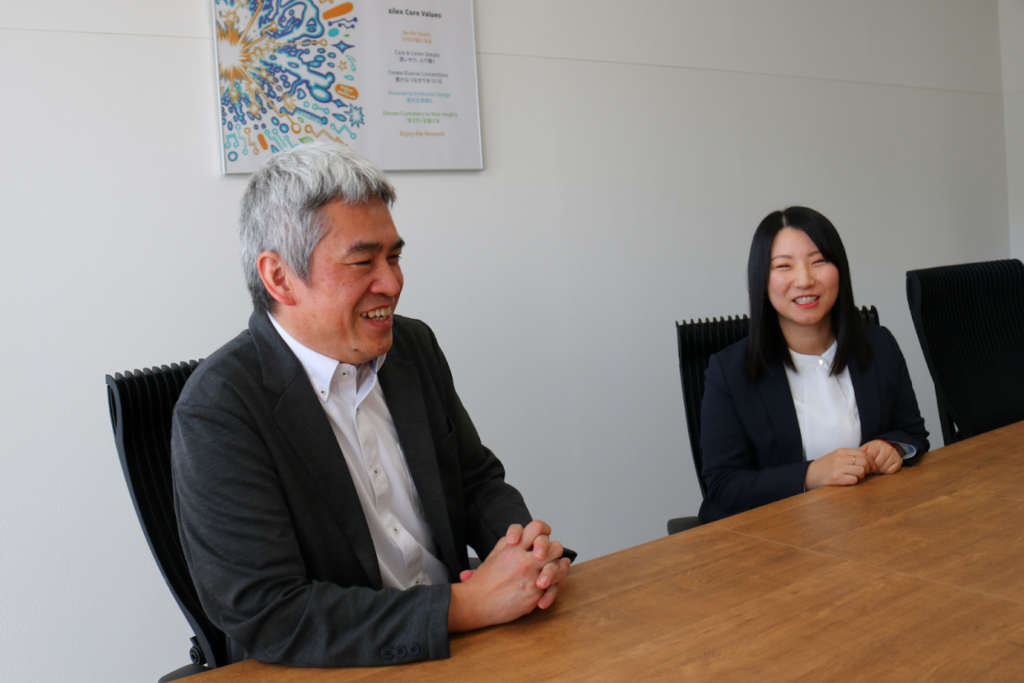 現場に早期参画し、全体像を掴む——任せて育てる成長設計