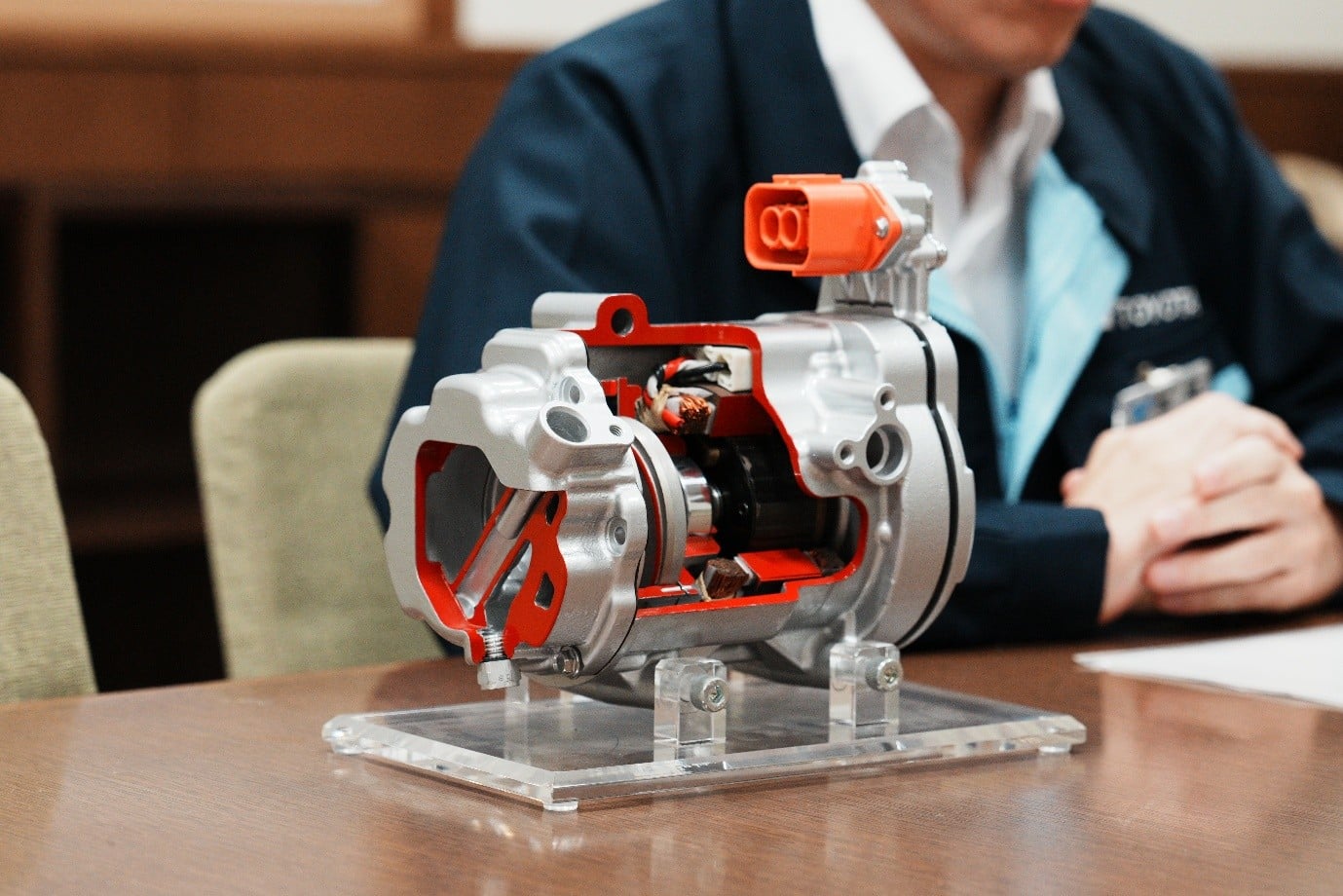 世界の乗り心地を量産で変える――電動コンプレッサ生産技術の醍醐味